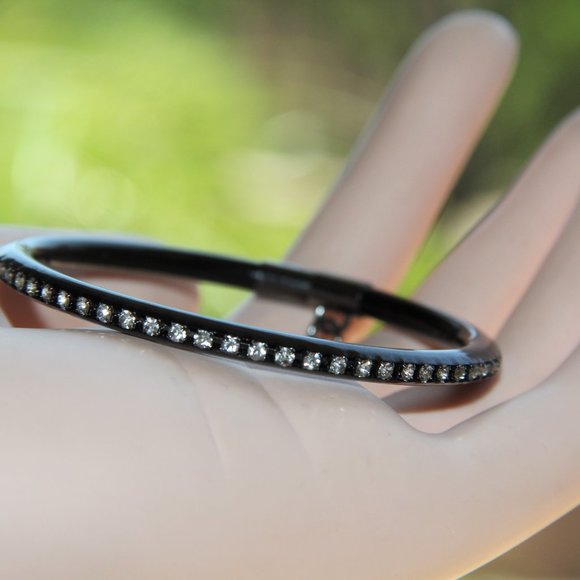 2 Crystal Bracelets Marc Jacobs and Twisted Cable - Picture 6 of 13